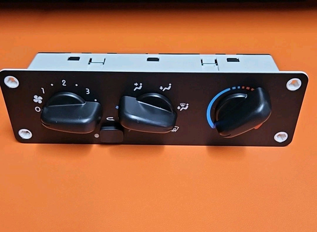 HVAC Control Module 599-008 2004 2003 For Freightliner M2 106 2002-2021
