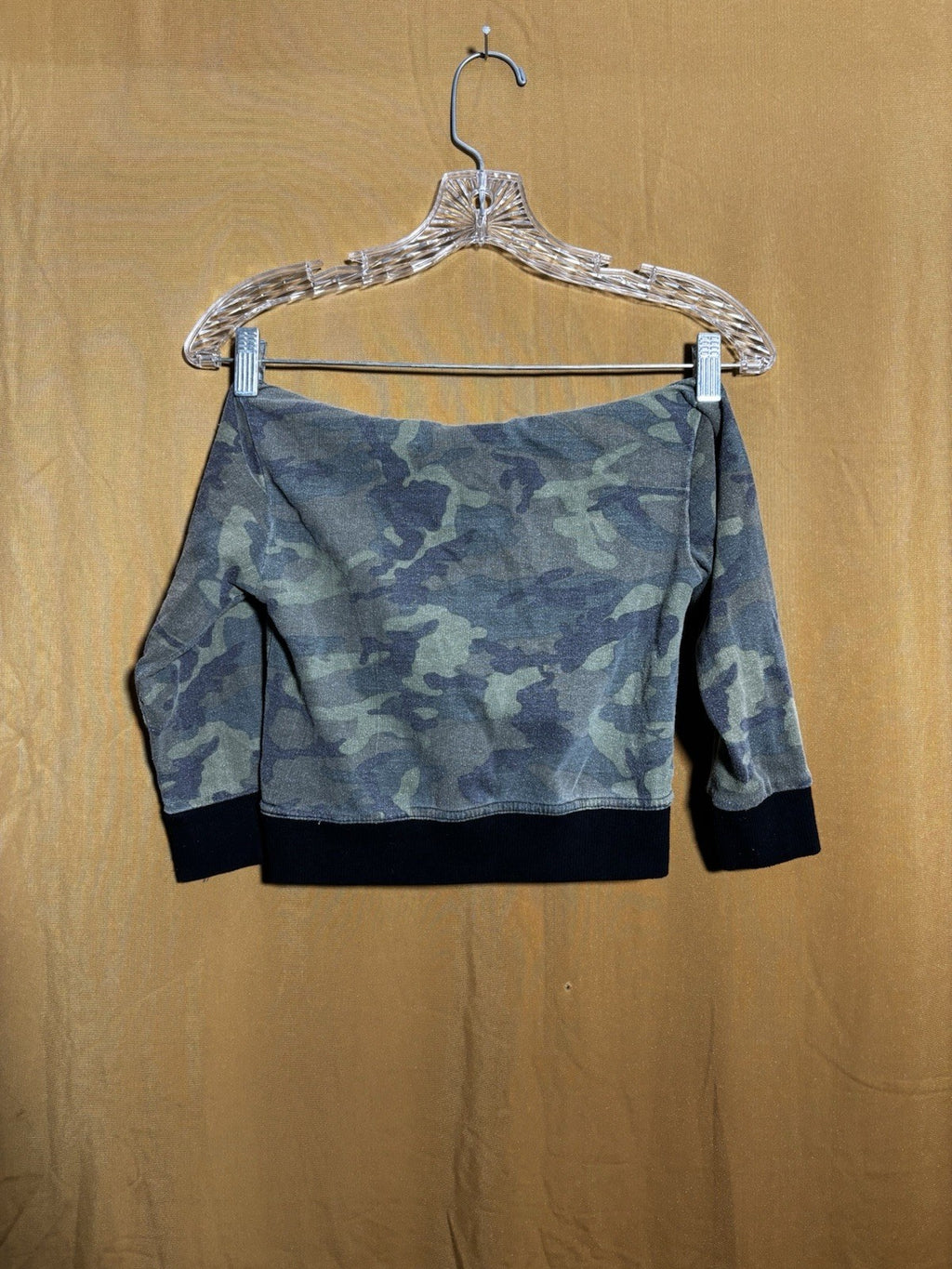 Tapout WWE Camouflage Youth Small Size 4 Hoodie With Pockets