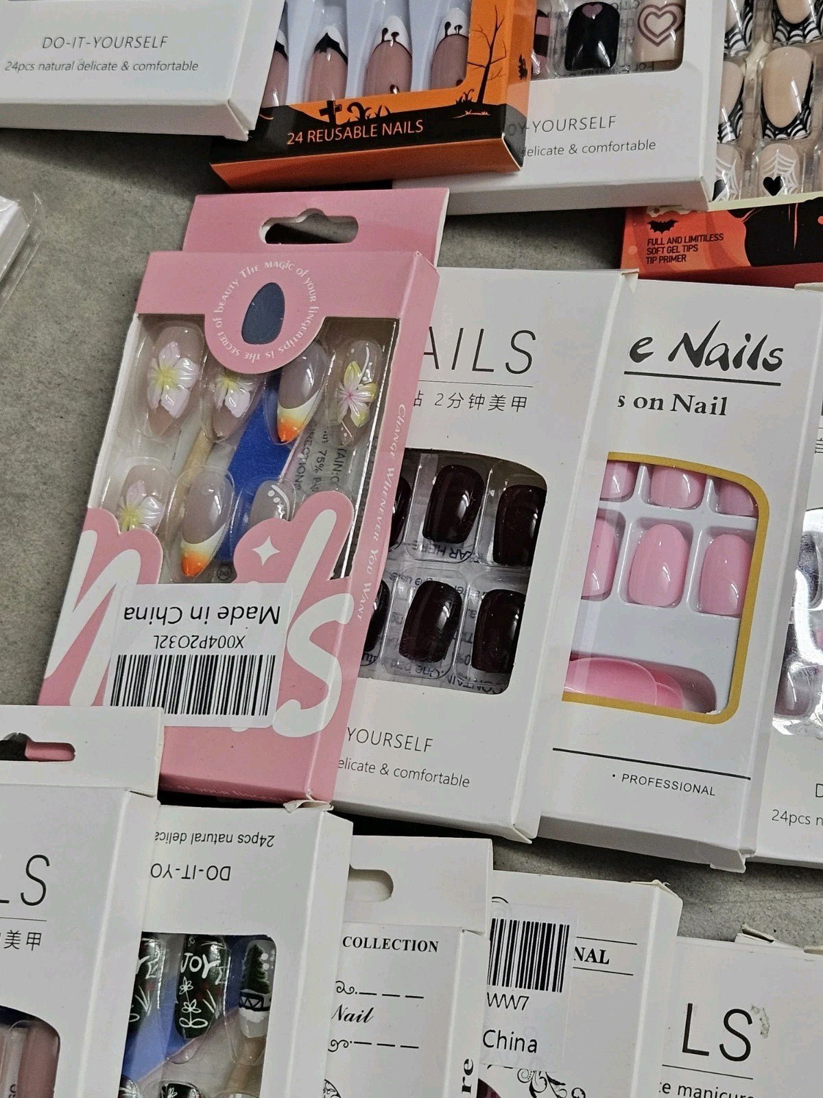Bulk Lot Of 194 Different Brand Press-On Nails, Large Variety of Sizes And Style - Horizon Endless