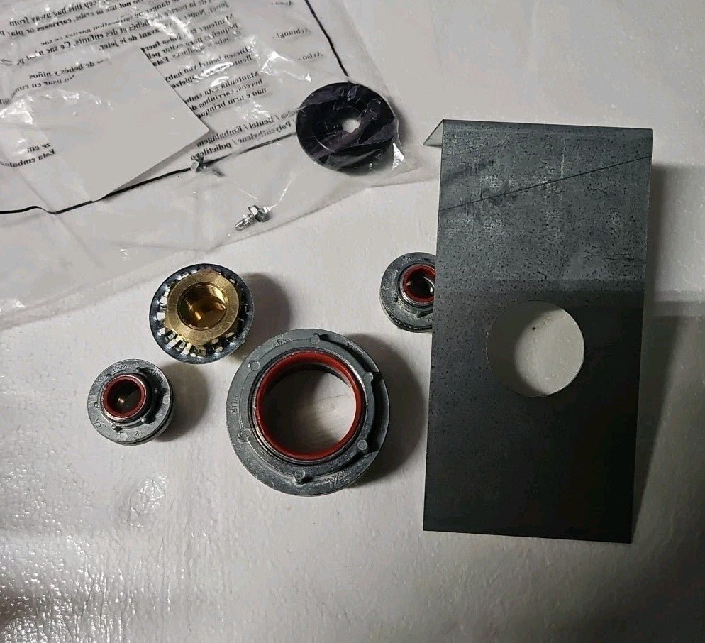 Daikin TTBCKHE01 Thru-The-Bottom Service Connection Kit 3-6 Ton Gas Unit NOB - Horizon Endless