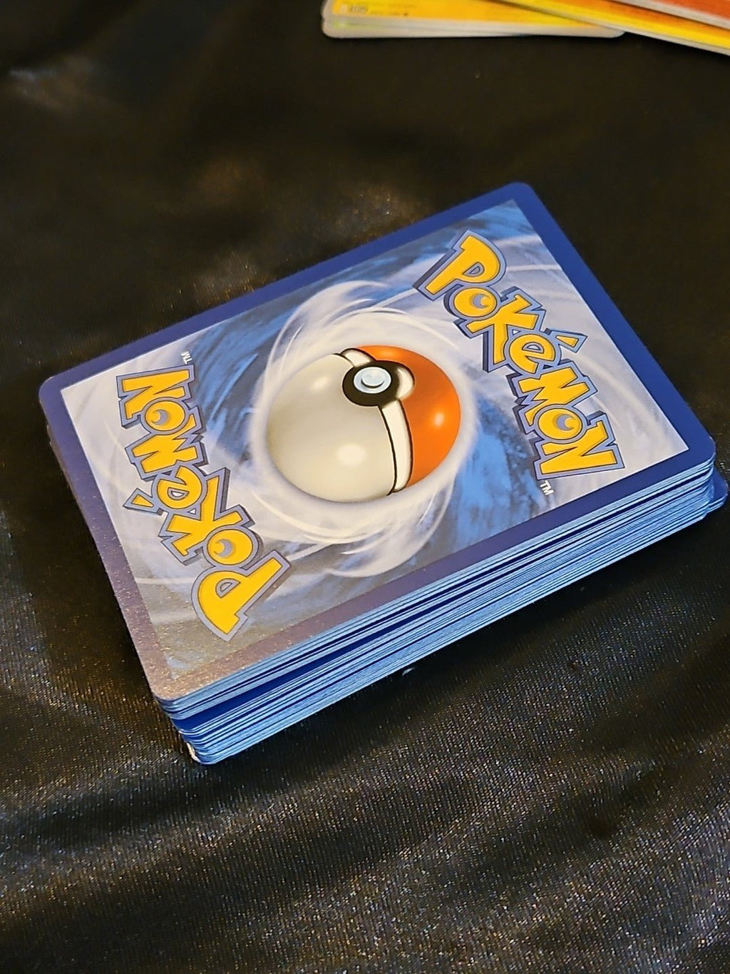 Pokemon Cards Gift Pokeball Tin & 31x Card Bulk Booster Joblot V/EX/VMAX - Horizon Endless